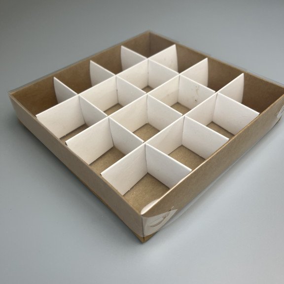 Коробка 150*150*30 на 16 цукерок крафт з кришкою ПВХ 