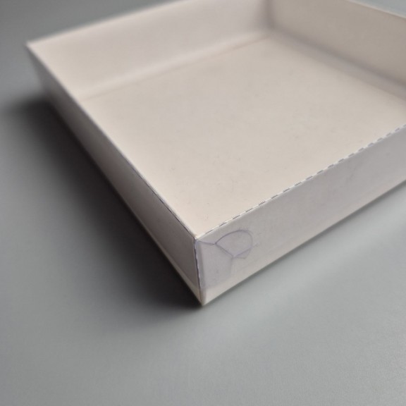 Коробка 150*150*30 для пряників та печива з прозорою кришкою Біла