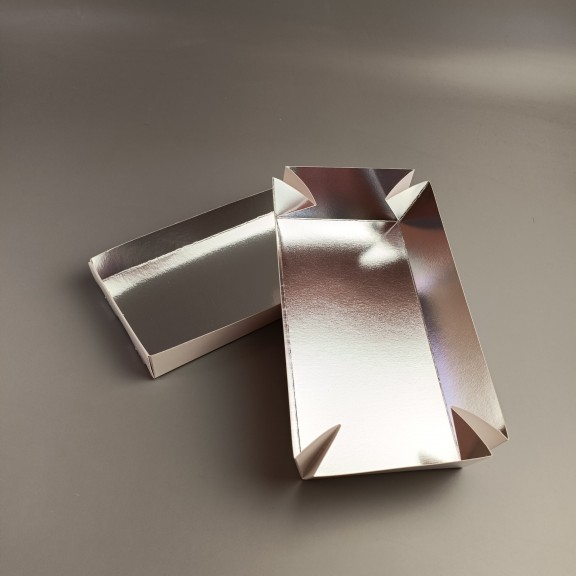 фото Коробка для суші Біла з металізованою ламінацією 200*100*50 мм