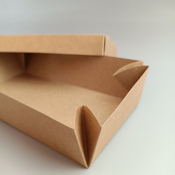 фото Коробка для суші Крафт з внутрішньою ламінацією 200*150*50 мм